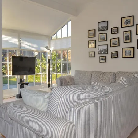 Three-bedroom Holiday In *
